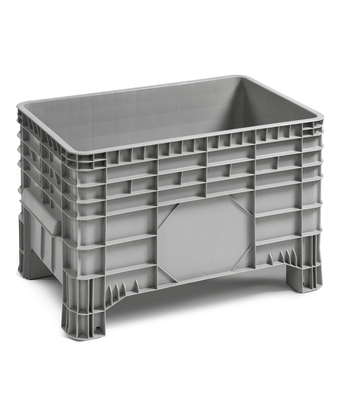 skrzyniopaleta-plastikowoa-na-stopach-1040-640