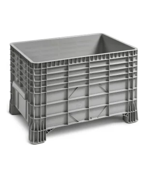 skrzyniopaleta-plastikowoa-na-stopach-1200x800